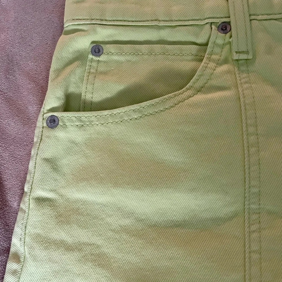 Levi’s High Waisted Mom Shorts Daiquiri Green New Without Tags Size 30 - Picture 5 of 11